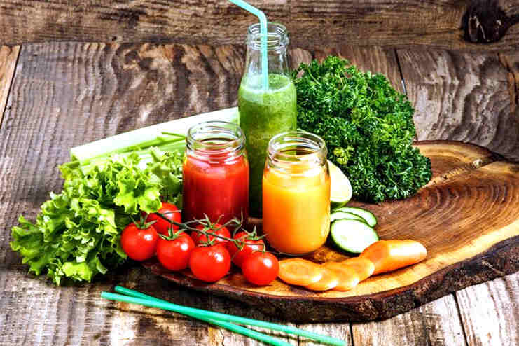 Kale tomato celery juice