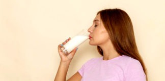 పరగడుపున పాలు తాగొచ్చా? ఆయుర్వేదం ఏం చెబుతోంది.. Milk On An Empty Stomach