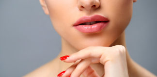 పగిలిన పెదాలకు బెస్ట్ రెమెడీస్ chapped lips