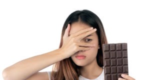 డార్క్ చాక్లెట్లో సీసం, కాడ్మియం దాగి ఉంటాయా.? - Lead and Cadmium Could Be Lurking in Dark Chocolate in Telugu Dark Chocolate Risks