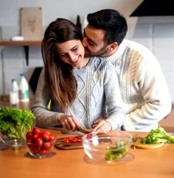 భార్యభర్తల అరోగ్యకర బంధం కోసం అనుసరించాల్సిన 11 కొత్త పంథాలు Fulfilling marriages