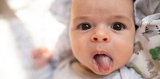 చిన్నారుల్లో నల్ల నాలుక ఏర్పడటానికి కారణం తెలుసా.? Cause of black tongue in children