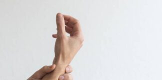 డి క్వెర్వైన్ వ్యాధి: కారణాలు, రోగ నిర్ధారణ మరియు చికిత్స - DeQvervains disease: Causes, Diagnosis Treatment and Prevention DeQvervains disease