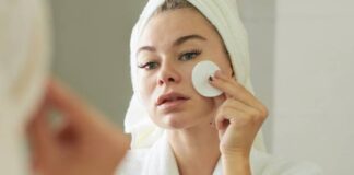 చర్మం pH స్థాయిలు – అంతర్లీన అంశాలు, మెరుగుపర్చుకునే చిట్కాలు - Exploring the Importance of Skin pH Balance - Insights and Tips Importance of Skin pH Balance