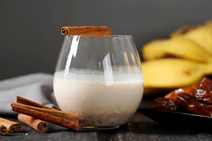 Banana Date Smoothie