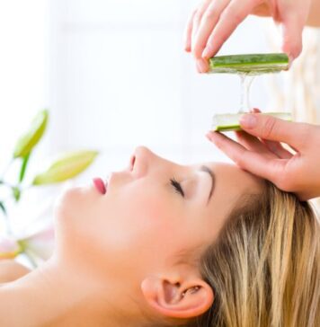 కలబంద బ్యూటీ సీక్రెట్స్: మెరిసే జుట్టు, ప్రకాశించే చర్మం కోసం టిప్స్ Aloe Vera Glowing Skin and Lustrous Hair