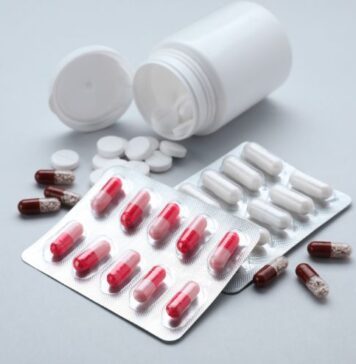 యాంటిడిప్రెసెంట్స్: రకాలు, ప్రయోజనాలు, సంభావ్య దుష్ప్రభావాలు Benefits and Side Effects