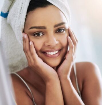 ప్రకాశవంతమైన, ఆరోగ్యకరమైన చర్మం కోసం 8 సహజ చిట్కాలు Natural Tips for a Brighter, Healthier Complexion