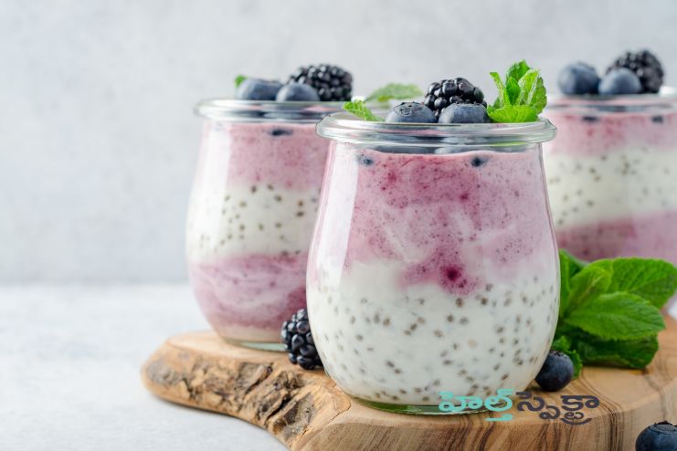 Chia pudding with berries
