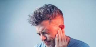 10 ప్రభావవంతమైన చెవిపోటు నివారణలు - How to overcome Earache? 10 Effective Remedies How to overcome Earache