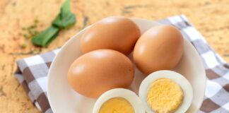 ఉడికించిన గుడ్లు: ఆరోగ్య ప్రయోజనాలు తెలుసా.! - Unlocking the Health Benefits of Hard-Boiled Eggs Unlocking the Health Benefits of Hard-Boiled Eggs