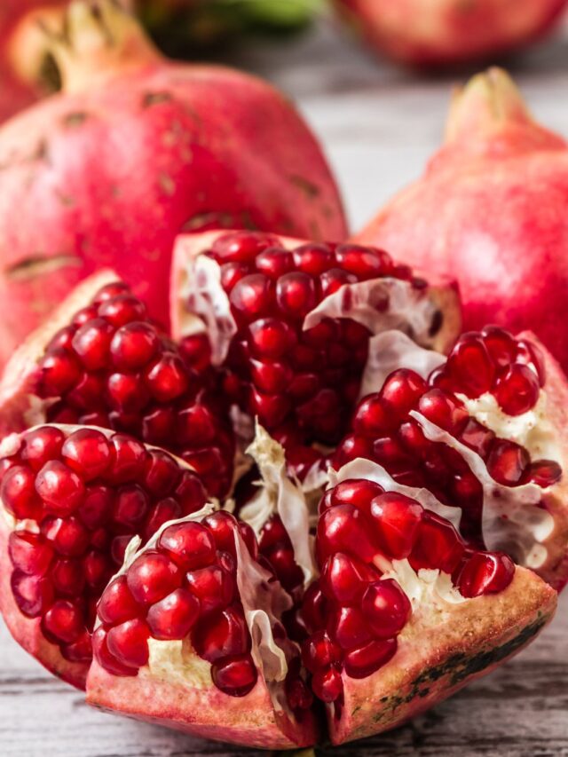 దానిమ్మలోని పోషకాలు మరియు ఆరోగ్య ప్రయోజనాలు