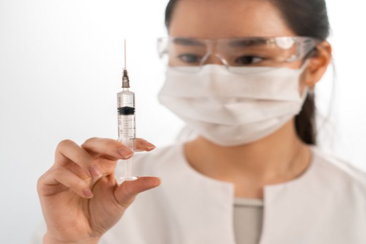 Aluminum salts in Vaccines raise debate_ 2