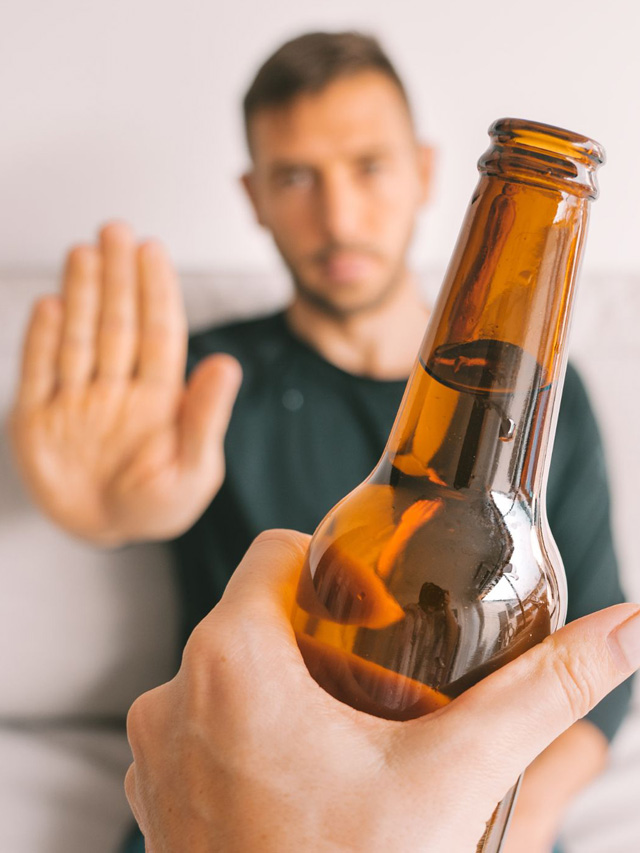 మద్యం లేకుండా 30 రోజులు: మార్పులను గమనించండి?