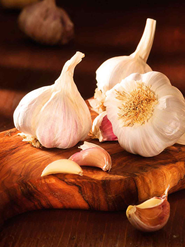 పరగడుపున పచ్చి వెల్లుల్లి తింటే కలిగే లాభాలు!