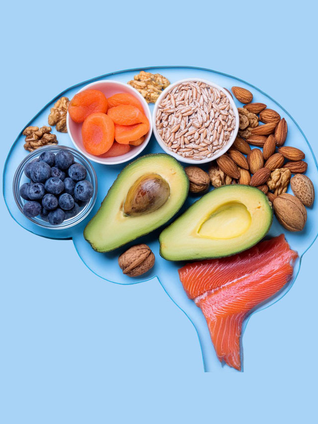 మెదడు పనితీరు మెరుగుపర్చి, చురుకుగా ఉంచే ఆహారాలు