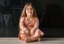 అకొండ్రోప్లాసియా: కారణాలు, లక్షణాలు, చికిత్స Achondroplasia_ Symptoms, Causes, and Treatment