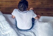 పడక తడపడం: కారణాలు, లక్షణాలు మరియు చికిత్స bed wetting causes, symptoms and Treatment
